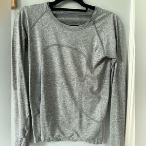 LULULEMON SWIFTLY TECH LONG SLEEVE, full length, gray, size 8
